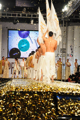 HSY at PFDC Sunsilk Fashion Week 2012 Day 4