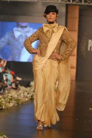 HSY Collection - PFDC L'Oreal Paris Bridal Week 2011 - Day 1