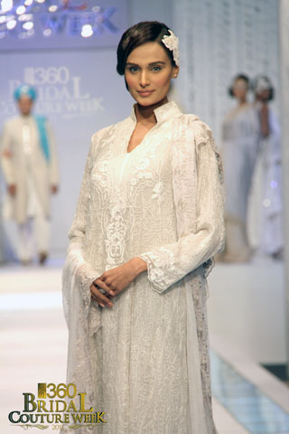 Maheen Khan at Bridal Couture Week 2011 Day 1