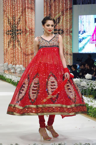 Hijab by Misbah & Saba | Pantene Bridal Couture Week 2011