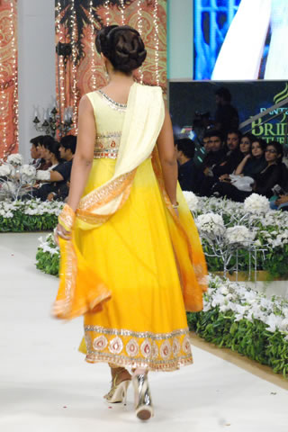 Hijab by Misbah & Saba | Pantene Bridal Couture Week 2011