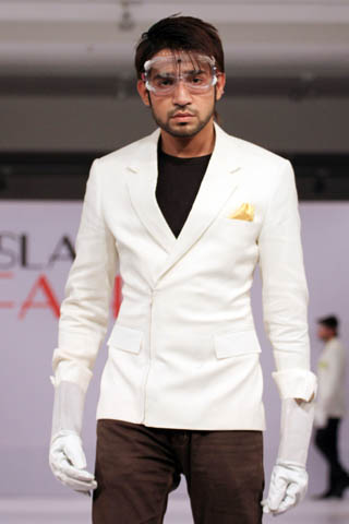 Munib Nawaz Collection at Islamabad Fashion Week A/W 2012