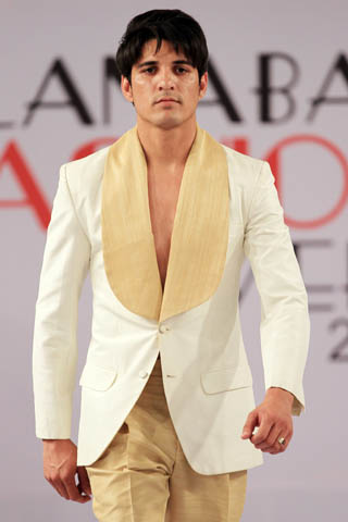 Munib Nawaz Collection at Islamabad Fashion Week A/W 2012