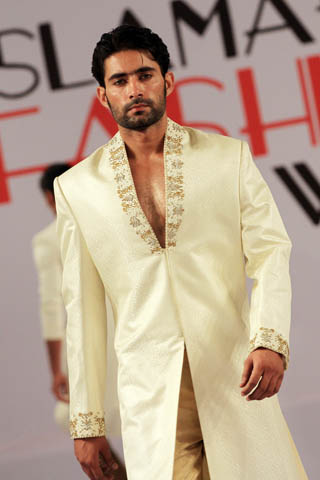 Munib Nawaz Collection at Islamabad Fashion Week A/W 2012