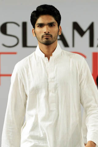 Munib Nawaz Collection at Islamabad Fashion Week A/W 2012