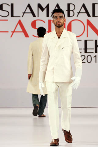 Munib Nawaz Collection at Islamabad Fashion Week A/W 2012