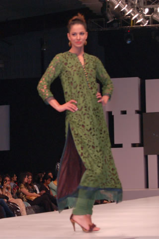 Nida Azwer at PFDC Sunsilk Fashion Week 2012 Karachi Day 1