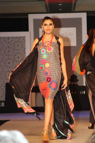 Pareesa Lawn Collection 2012 by Chen One at Lifestyle Pakistan