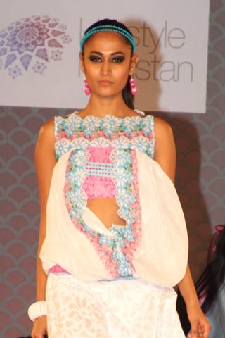 Pareesa Lawn Collection 2012 by Chen One at Lifestyle Pakistan
