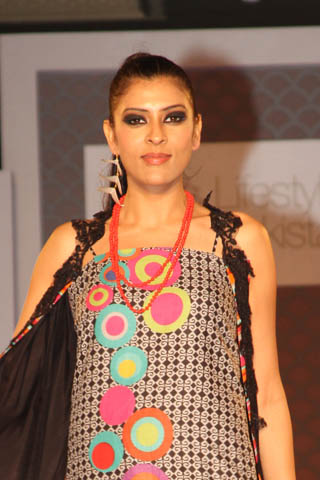 Pareesa Lawn Collection 2012 by Chen One at Lifestyle Pakistan