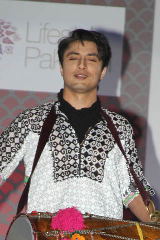 Pareesa Lawn Collection 2012 by Chen One at Lifestyle Pakistan