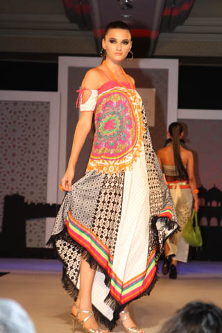 Pareesa Lawn Collection 2012 by Chen One at Lifestyle Pakistan