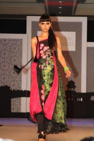 Pareesa Lawn Collection 2012 by Chen One at Lifestyle Pakistan
