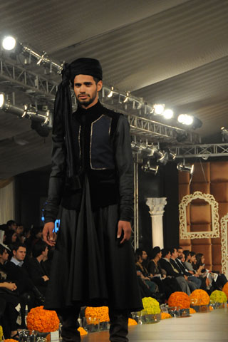 Fahad Hussayn PFDC L'Oreal Paris Bridal Week 2011