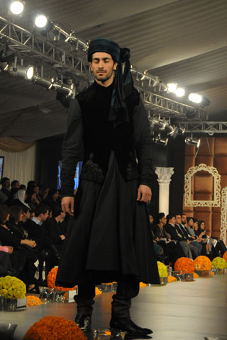 Fahad Hussayn PFDC L'Oreal Paris Bridal Week 2011