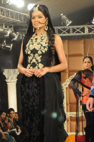 Fahad Hussayn PFDC L'Oreal Paris Bridal Week 2011 - Details