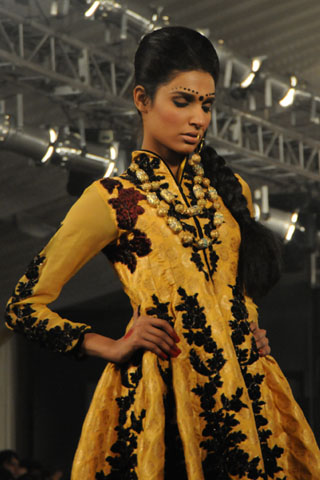 Fahad Hussayn PFDC L'Oreal Paris Bridal Week 2011 - Details