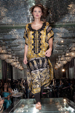Runway 2011 Fall/Winter Cutting Edge Collection by Sofia K