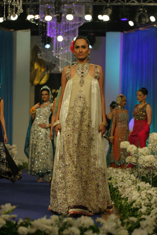 Sadaf Arshad at Pantene Bridal Couture Week 2011 - Day 2