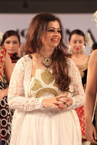 Shaiyanne Malik Collection at Islamabad Fashion Week A/W 2012