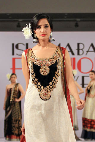 Shaiyanne Malik Collection at Islamabad Fashion Week A/W 2012