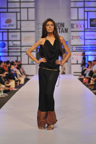Shehla Chatoor at Fashion Pakistan Week 2012 Day 2
