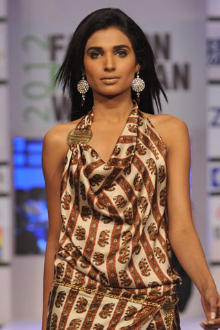 Shehla Chatoor at Fashion Pakistan Week 2012 Day 2