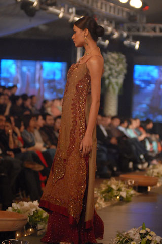 Sonia Azhar at PFDC L'Oreal Paris Bridal Week 2011 - Day 1
