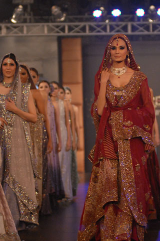 Sonia Azhar at PFDC L'Oreal Paris Bridal Week 2011 - Day 1