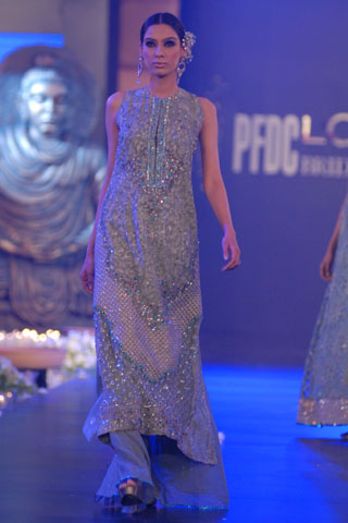 Sonia Azhar Collection PFDC L'Oreal Paris Bridal Week
