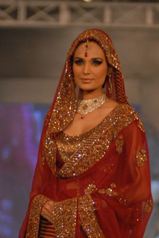 Sonia Azhar - PFDC L'Oreal Paris Bridal Week 2011 - Day 1