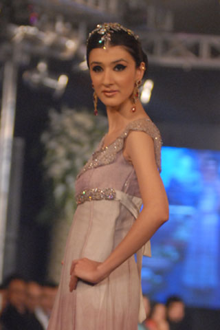 Sonia Azhar Bridal Collection - PFDC L'Oreal Paris Bridal Week