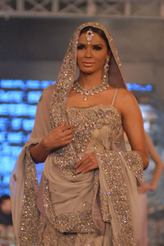 Sonia Azhar Bridal Collection - PFDC L'Oreal Paris Bridal Week 2011