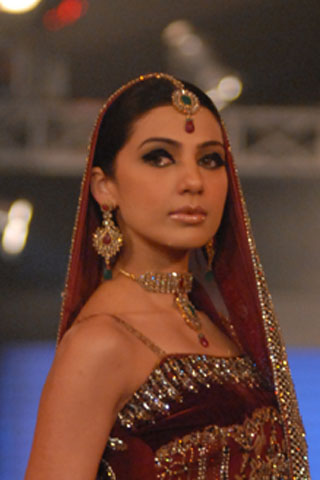 Sonia Azhar Bridal Collection - PFDC L'Oreal Paris Bridal Week 2011