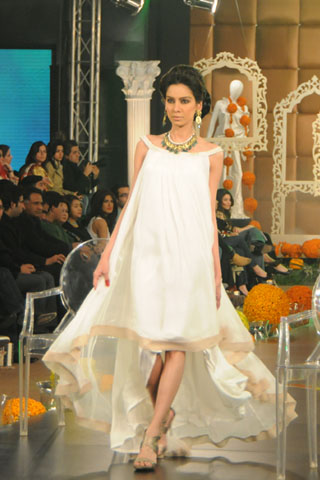 Reama Malik at PFDC L'Oreal Paris Bridal Week 2011 - Day 2