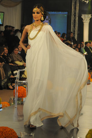 Reama Malik at PFDC L'Oreal Paris Bridal Week 2011 - Day 2