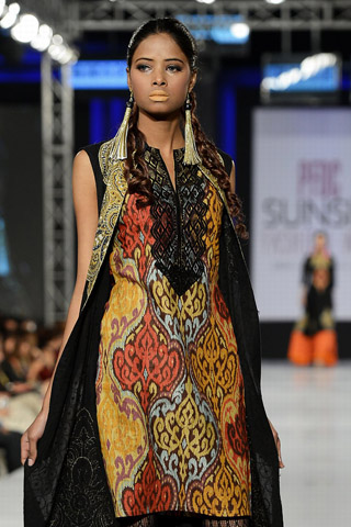 Akif Mahmood Collection at PFDC Sunsilk Fashion Week