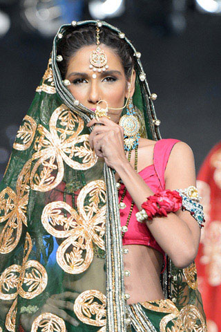 Ali Xeeshan Collection at L'Oreal Paris Bridal Week 2012