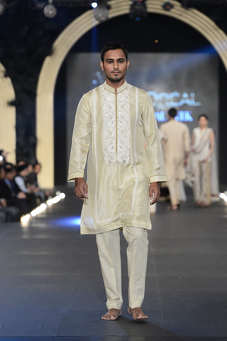Latest Asifa & Nabeel Collection PFDC Lâ€™Oreal Paris Bridal