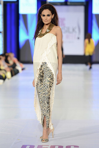 Ayesha F. Hashwani Collection at PFDC SFW Day 2