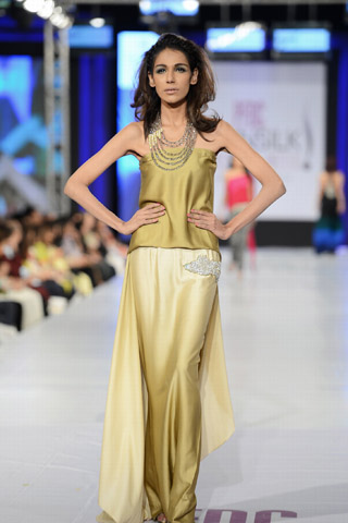 Ayesha F. Hashwani Collection at PFDC SFW Day 2