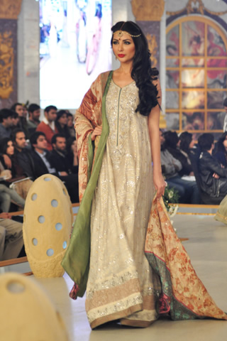 PBCW 2013 Ayesha Somaya Collection