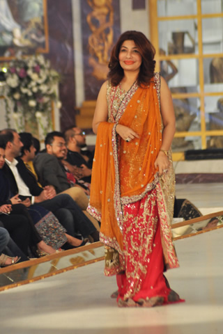 Latest 2013 PBCW Ayesha Somaya Collection