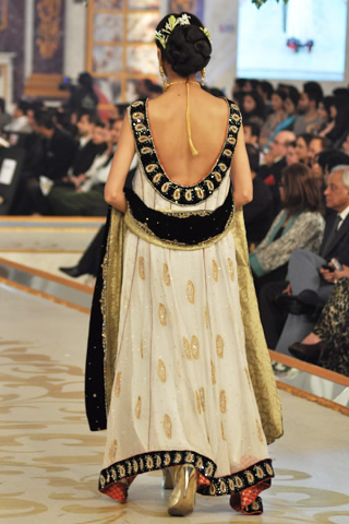 Bina Sultan Latest 2013 PBCW Collection