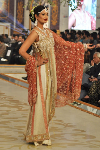 Bina Sultan PBCW 2013 Collection