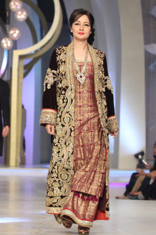 Deepak Perwani Collection at PBCW 2013 Day 3