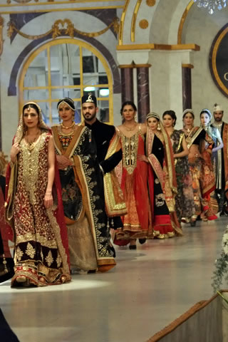 Deepak Perwani Latest PBCW 2013 Collection