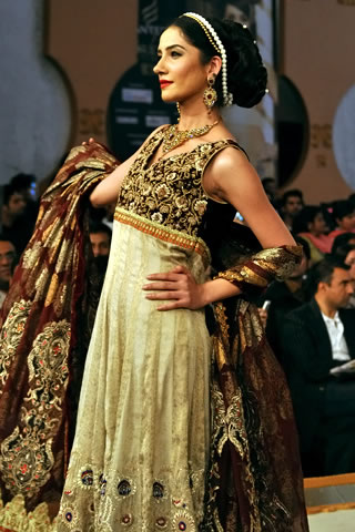Formal Deepak Perwani PBCW Collection