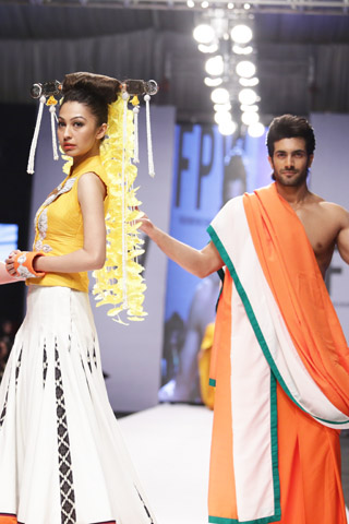 Fashion Pakistan Week Dresses by Ali Xeeshan 2014