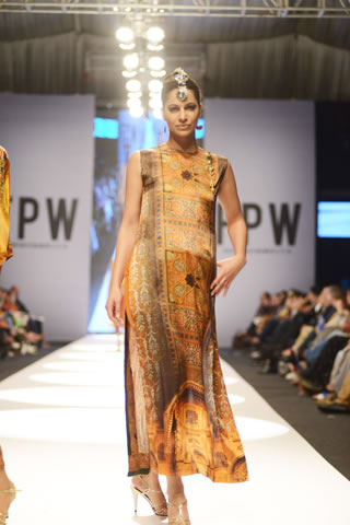 Gul Ahmed Lamis Digital Silk 2014 FPW Collection